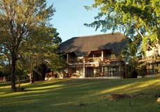 Cresta Mowana Safari Resort & Spa